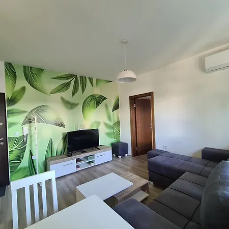 Esperanto Next To The Aqua Park 雅戈丁那